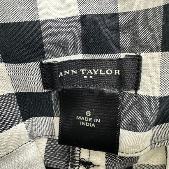 Ann Taylor Gingham Check Scallop Hem Shorts 6 Cotton Black Cream Plaid Preppy - Picture 5 of 6